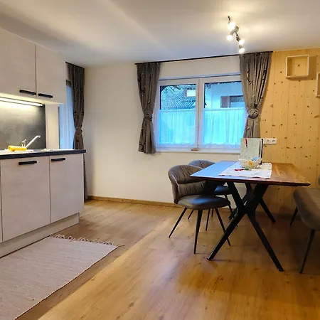 Alpenbauernhaus Konzett *