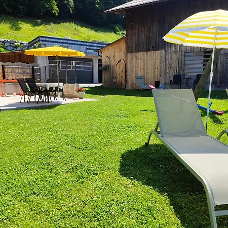 아파트 Alpenbauernhaus Konzett 쉬룬즈